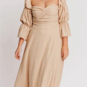 Women’s Long Sleeve Sweetheart Midi Dress - Beige